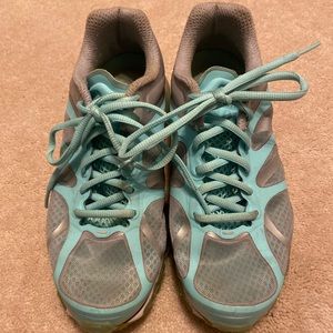 Teal & Gray Size 7.5 Nike Air Max athletic shoes